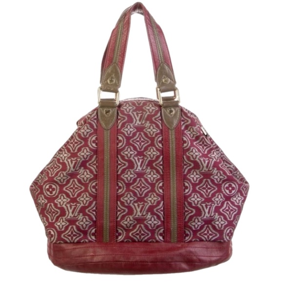 Limited Edition Louis Vuitton Aviator Bordeaux bag - Picture 1 of 14